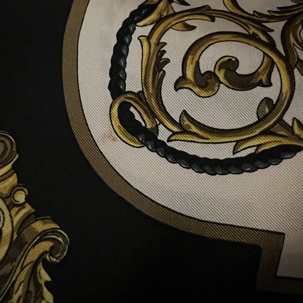 AUTHENTIC Hermès "Les Clés" 90cm Silk Scarf – Black/Gold/White – With Box - Picture 5 of 7